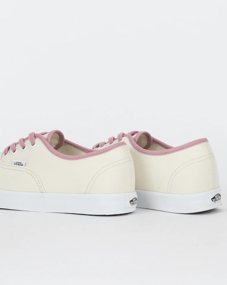 Tenis Authentic Lowpro