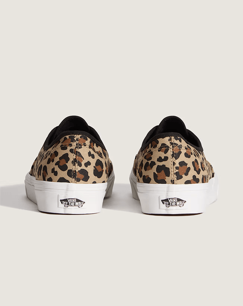 Tenis Authentic