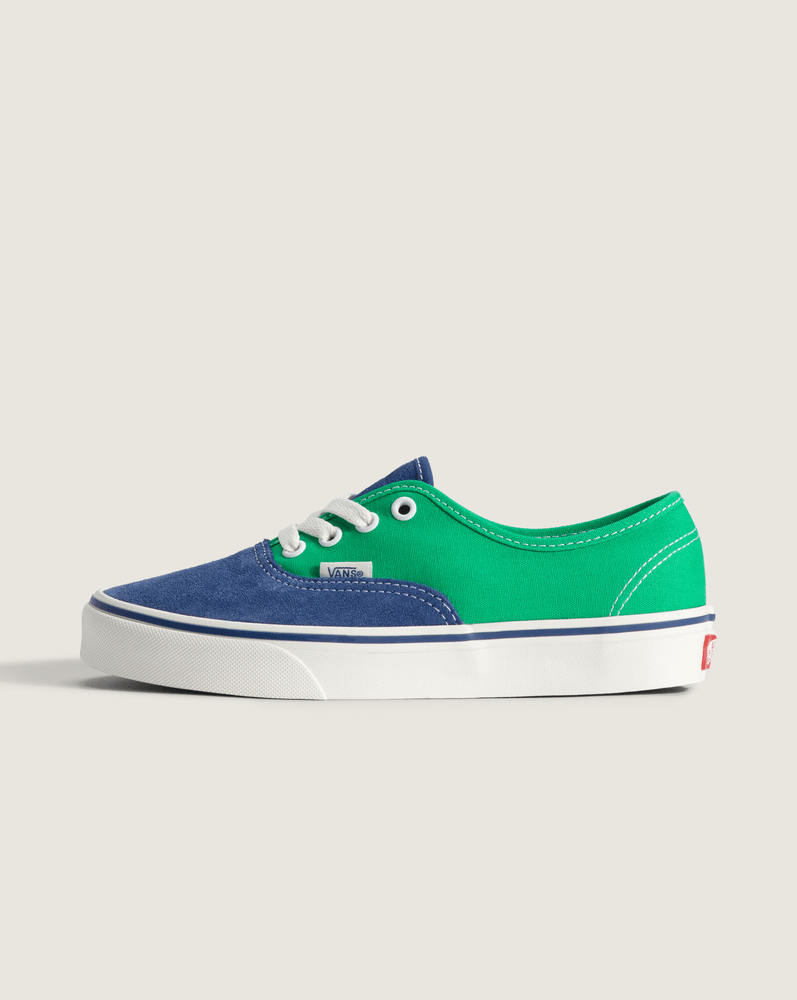 Tenis Authentic