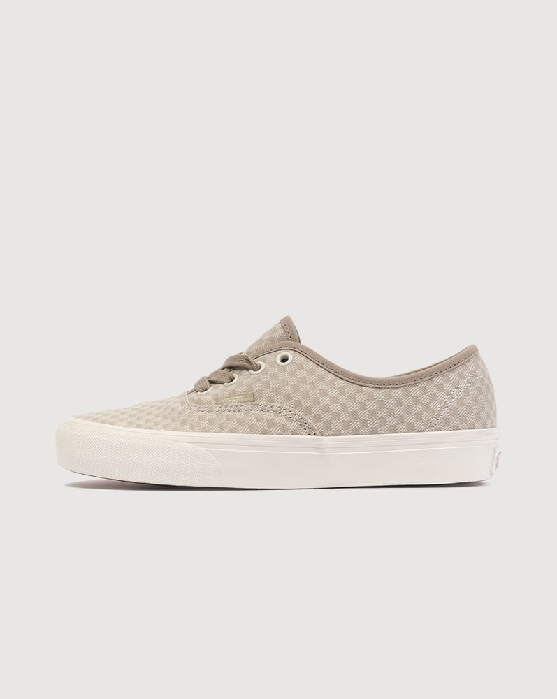 Tenis Authentic