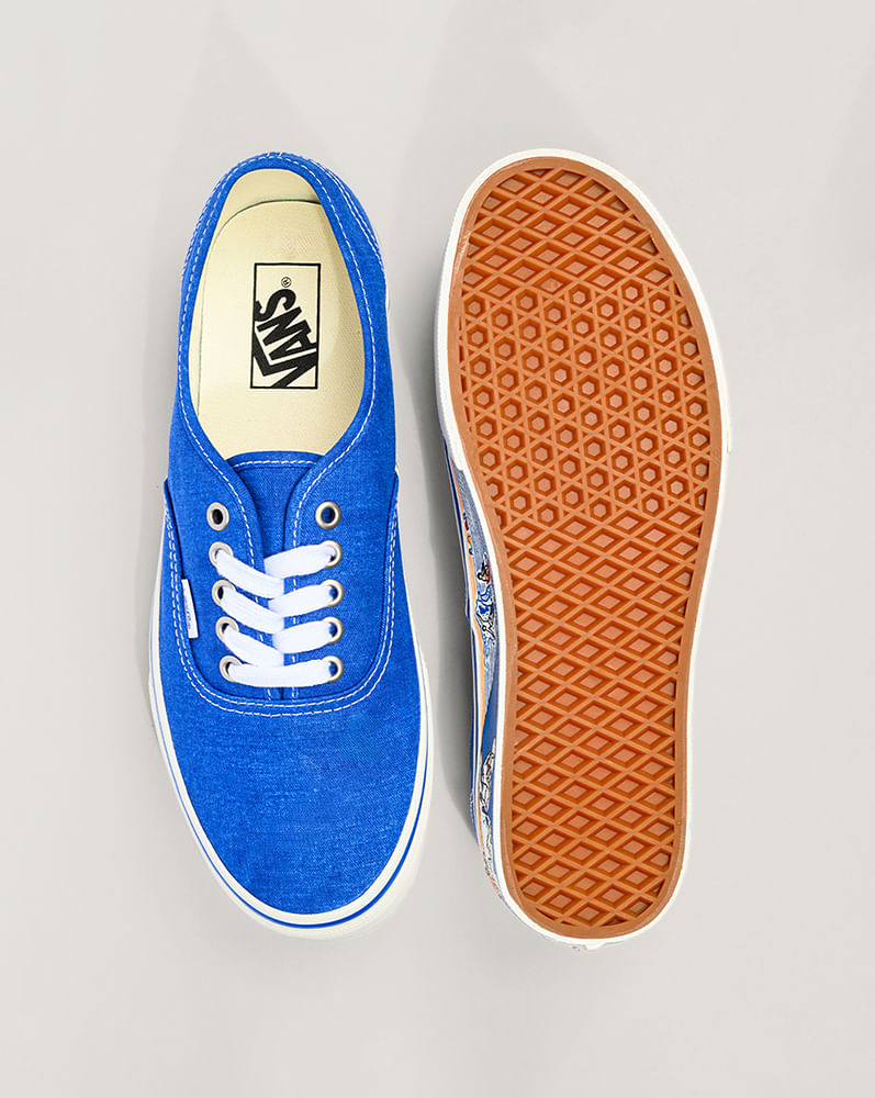 Tenis Authentic
