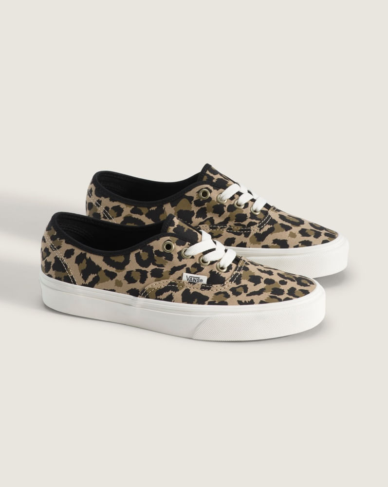 Tenis Authentic