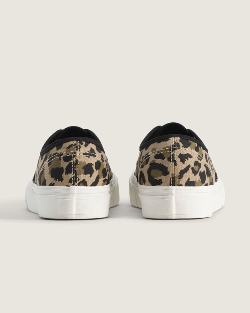Tenis Authentic