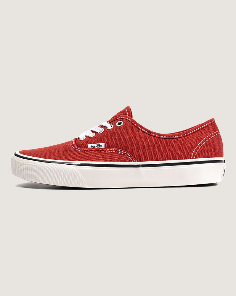 Tenis Authentic
