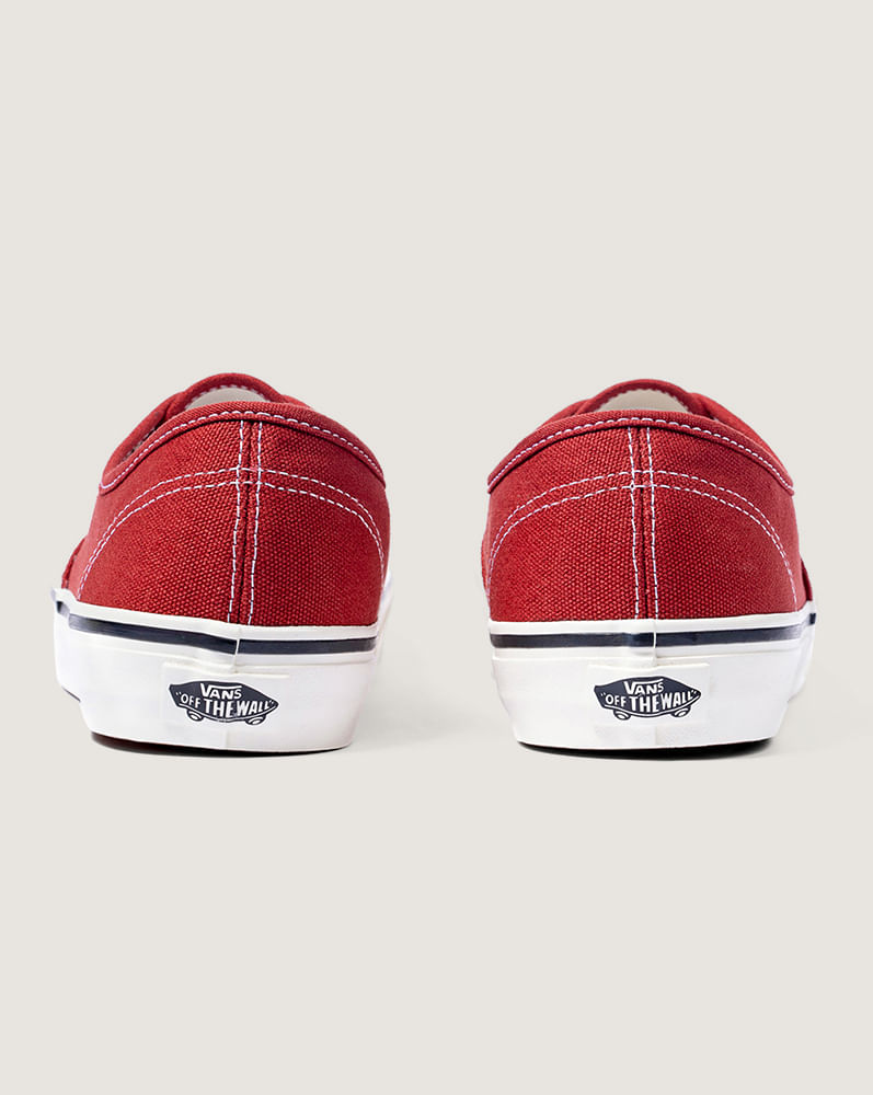 Tenis Authentic