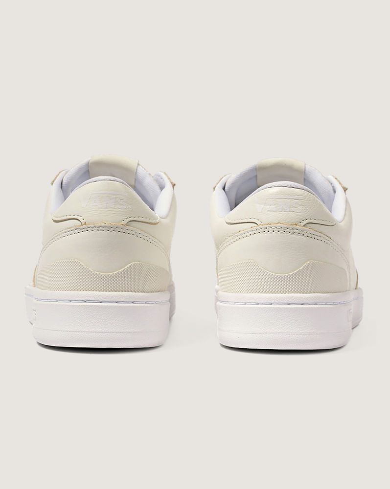 Tenis Court Low