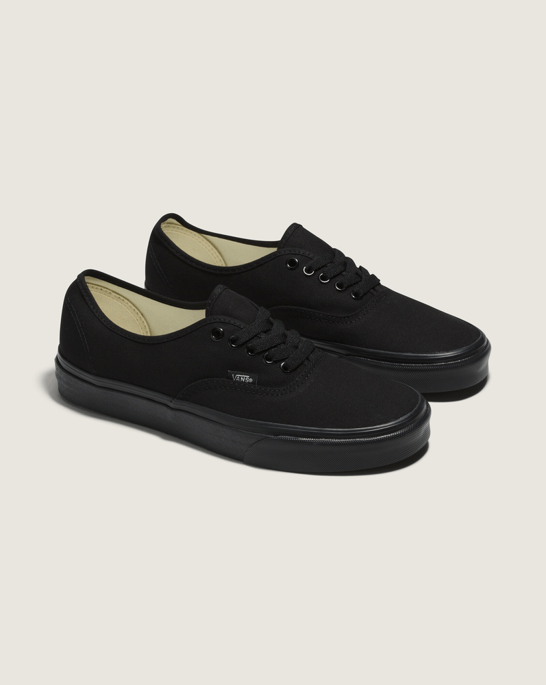 Tenis Authentic