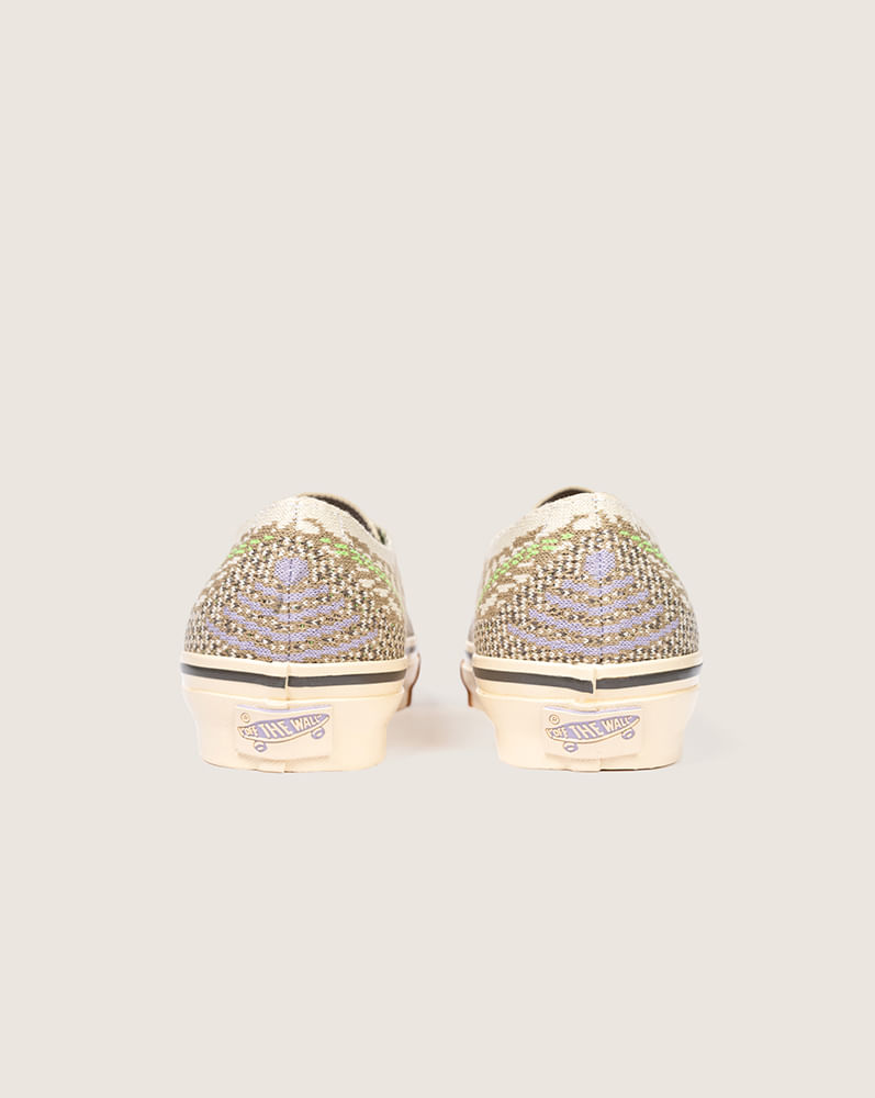Tenis Authentic 44 Premium